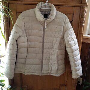 NWOT GAP PUFFER JACKET